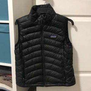 Women’s Patagonia puffy vest